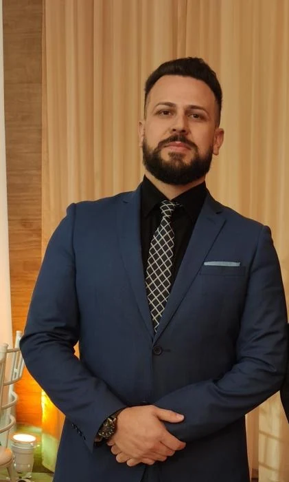 Everson Mendes, corretor de imóveis CRECI 32854 — Casa Brasil Imóveis